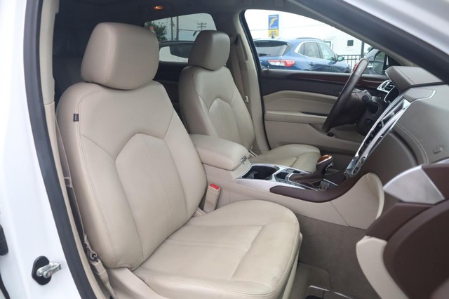 Cadillac SRX Vehicle Image 22