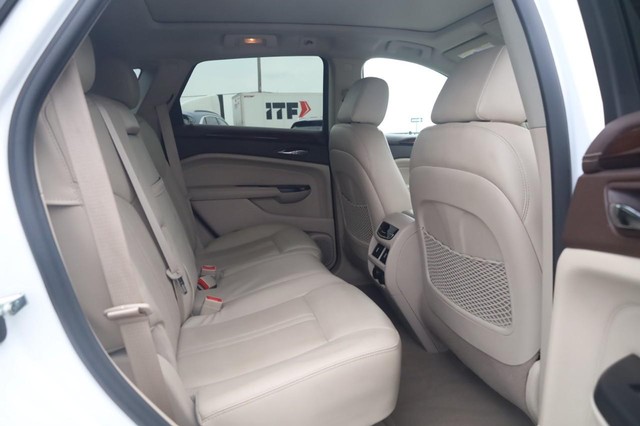 Cadillac SRX Vehicle Image 23