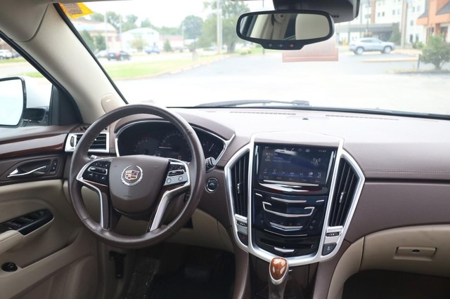 Cadillac SRX Vehicle Image 26