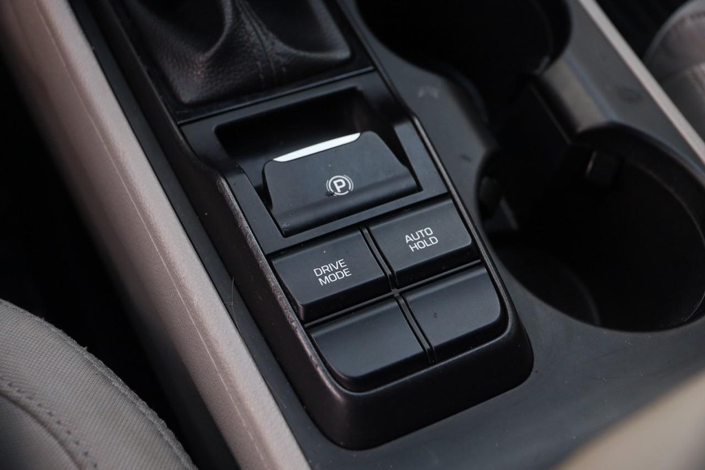 Hyundai Tucson Vehicle Full-screen Gallery Image 17