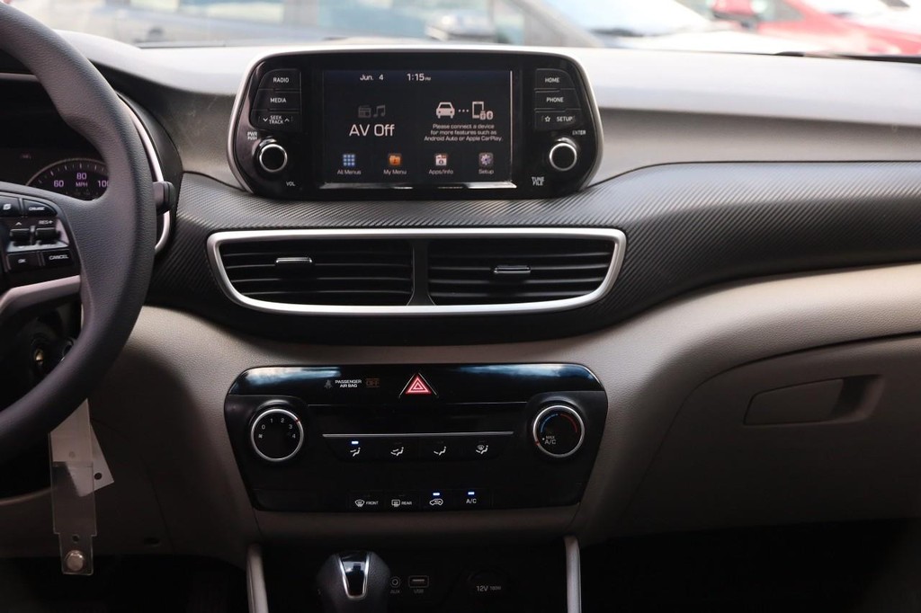 Hyundai Tucson Vehicle Full-screen Gallery Image 22