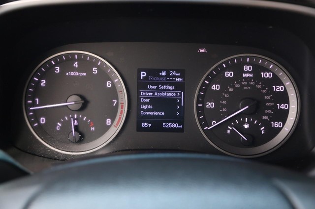 Hyundai Tucson Vehicle Image 13
