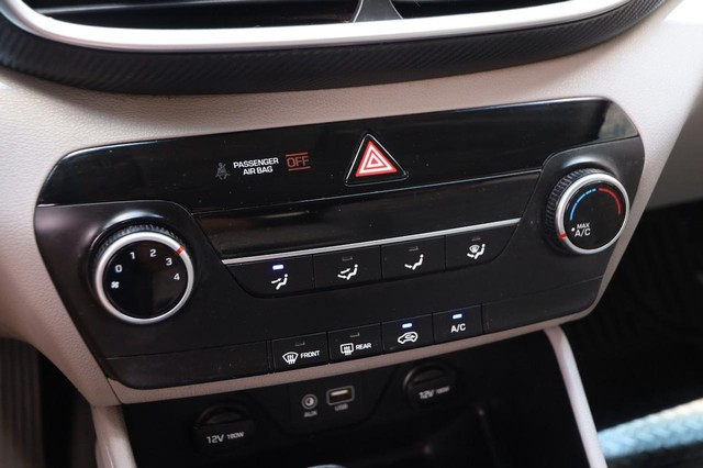 Hyundai Tucson Vehicle Image 16