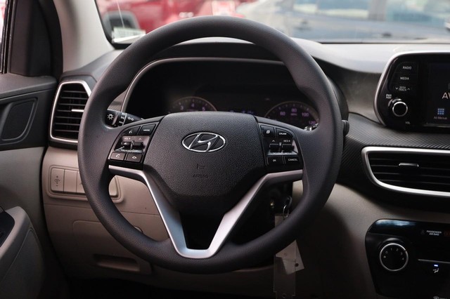 Hyundai Tucson Vehicle Image 21