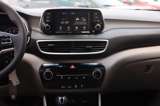 Hyundai Tucson Vehicle Image 22