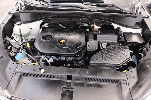 Hyundai Tucson Vehicle Image 25