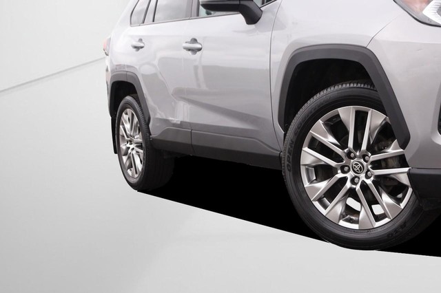 Toyota RAV4 Vehicle Image 03