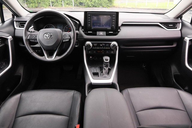 Toyota RAV4 Vehicle Image 23