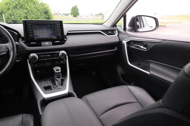 Toyota RAV4 Vehicle Image 27