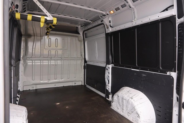 Ram ProMaster Cargo Van Vehicle Image 09