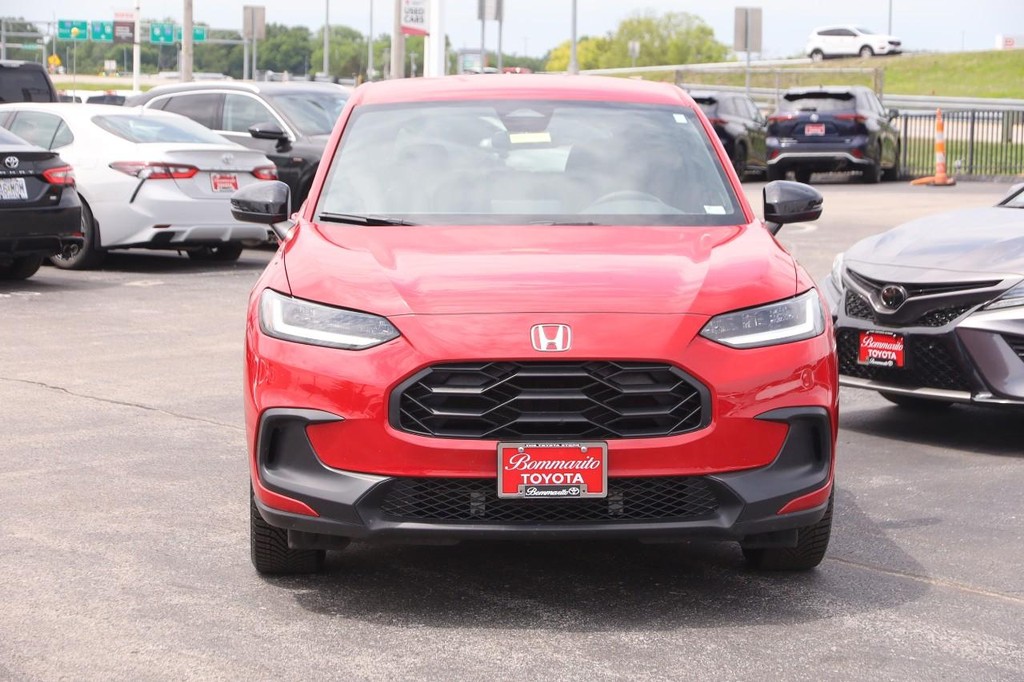 Honda HR-V Vehicle Full-screen Gallery Image 4