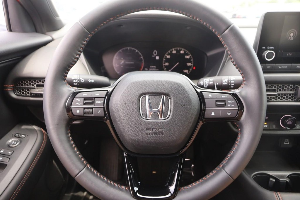 Honda HR-V Vehicle Full-screen Gallery Image 10