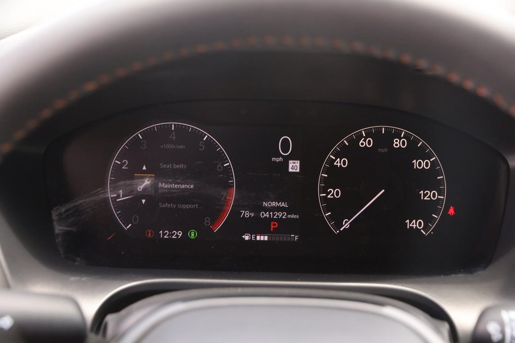 Honda HR-V Vehicle Full-screen Gallery Image 13