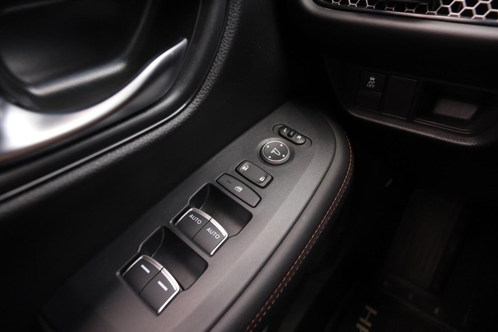 Honda HR-V Vehicle Full-screen Gallery Image 19