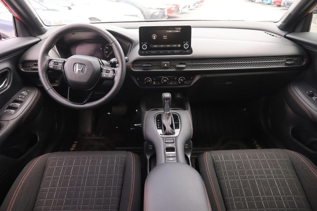 Honda HR-V Vehicle Full-screen Gallery Image 20