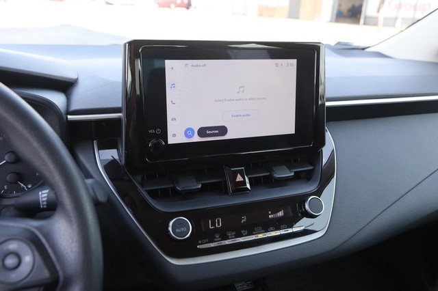 Toyota Corolla Vehicle Image 15