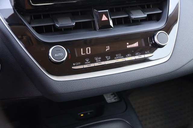 Toyota Corolla Vehicle Image 18