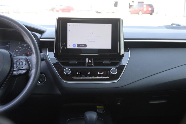 Toyota Corolla Vehicle Image 24