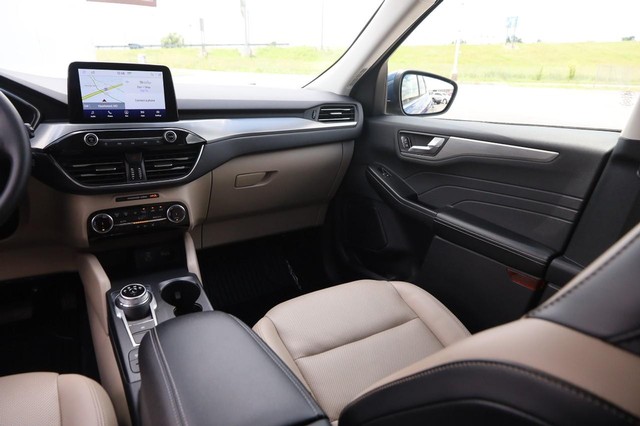 Ford Escape Vehicle Image 26