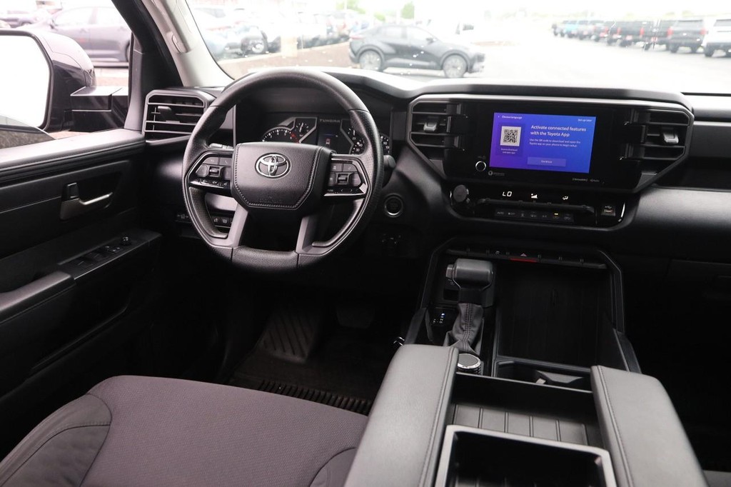 Toyota Tundra 4WD Vehicle Full-screen Gallery Image 20
