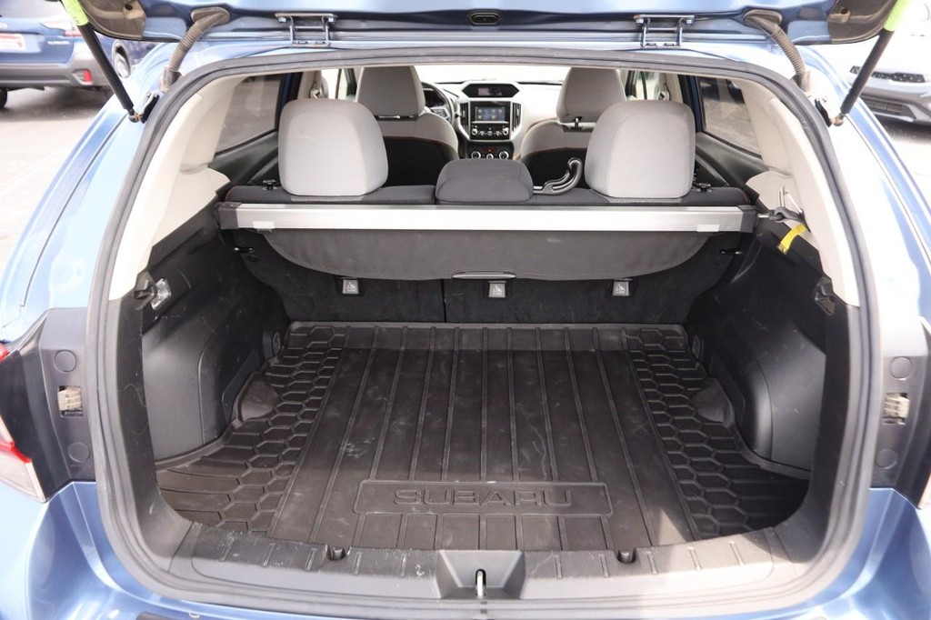 Subaru Crosstrek Vehicle Full-screen Gallery Image 7
