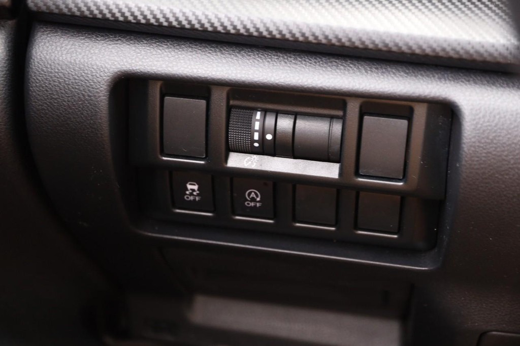 Subaru Crosstrek Vehicle Full-screen Gallery Image 20