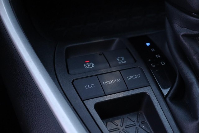 Toyota RAV4 Vehicle Image 18