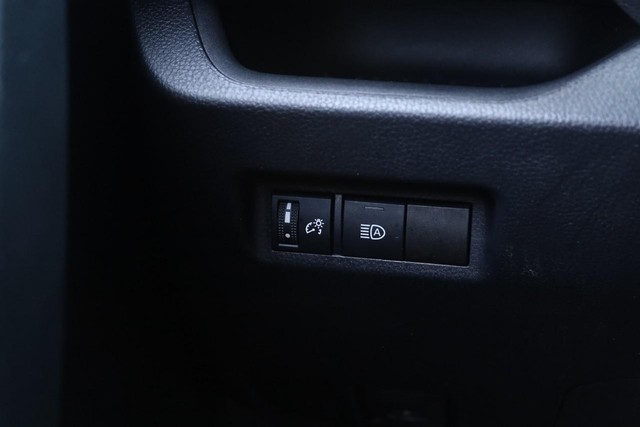 Toyota RAV4 Vehicle Image 19