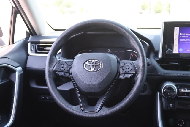 Toyota RAV4 Vehicle Image 22