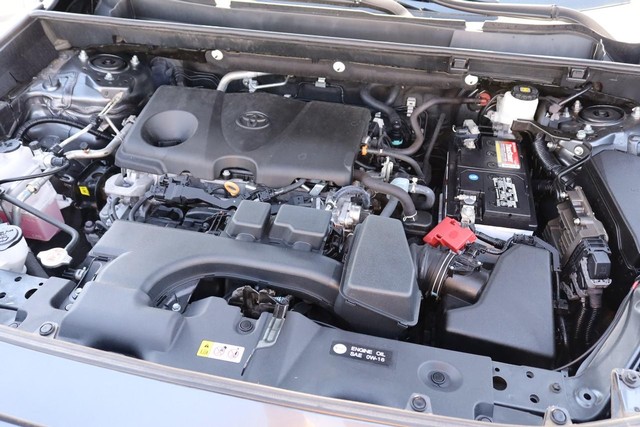 Toyota RAV4 Vehicle Image 26