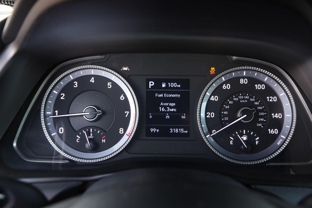 Hyundai Sonata Vehicle Image 13