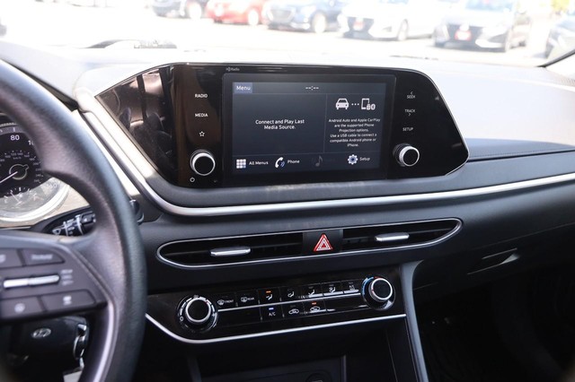 Hyundai Sonata Vehicle Image 14