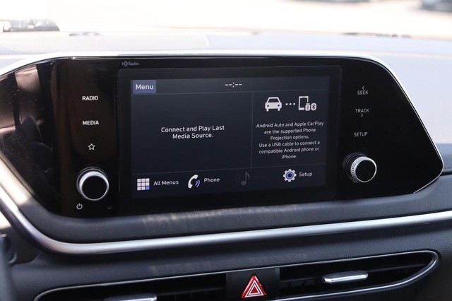 Hyundai Sonata Vehicle Image 15