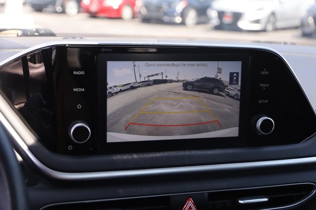 Hyundai Sonata Vehicle Image 16