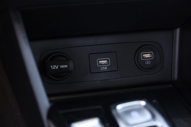 Hyundai Sonata Vehicle Image 18