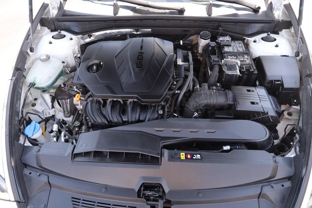 Hyundai Sonata Vehicle Image 27