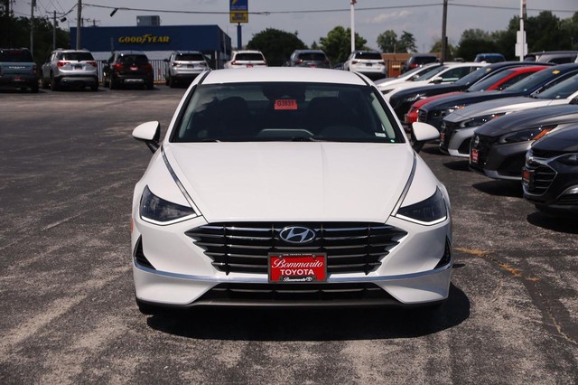 Hyundai Sonata Vehicle Image 29