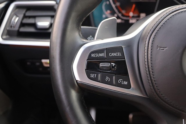 BMW 4 Series Vehicle Image 11