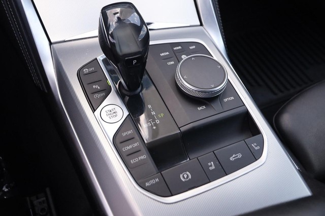 BMW 4 Series Vehicle Image 19