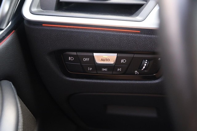 BMW 4 Series Vehicle Image 20