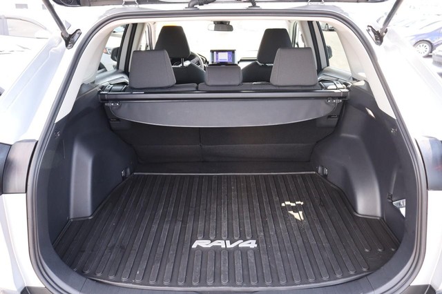 Toyota RAV4 Vehicle Image 07