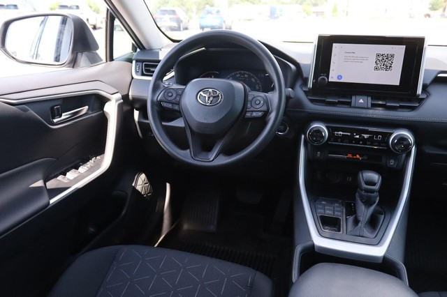 Toyota RAV4 Vehicle Image 23