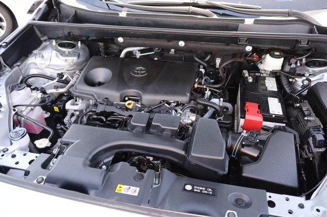 Toyota RAV4 Vehicle Image 28