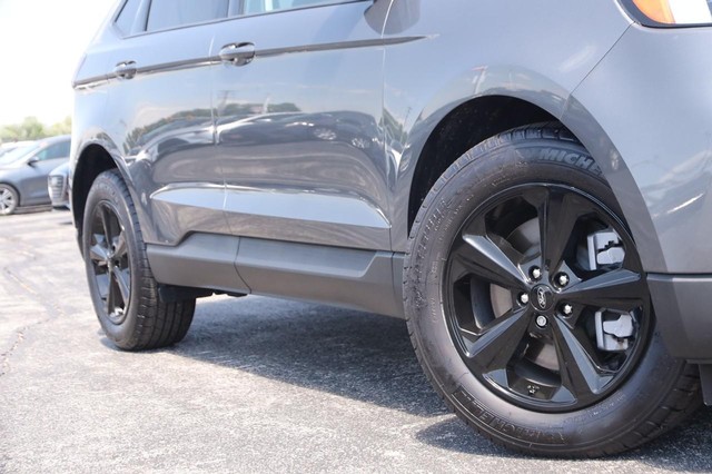Ford Edge Vehicle Image 03