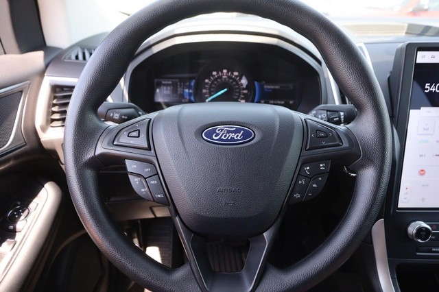 Ford Edge Vehicle Image 09