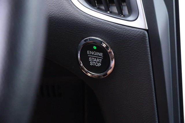 Ford Edge Vehicle Image 13