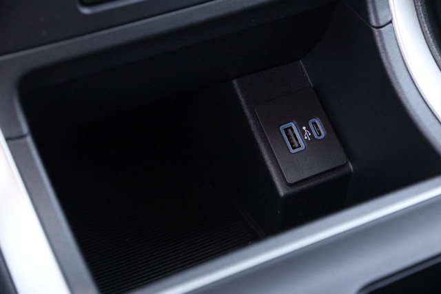 Ford Edge Vehicle Image 18