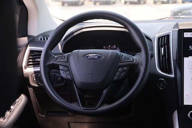Ford Edge Vehicle Image 22