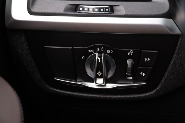 BMW X3 Vehicle Image 22