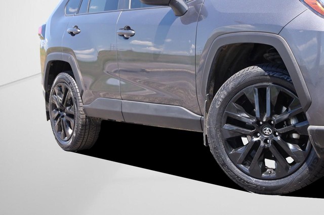 Toyota RAV4 Vehicle Image 03